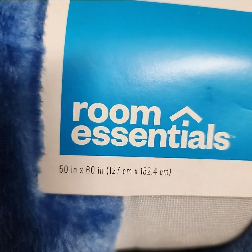 Nwt Printed Plush Double Striped Spring FlowerThrow Blanket - Room Essentials